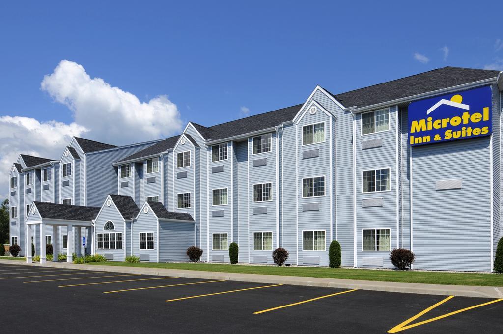 Microtel Inn&Suites by Wyndham Plattsburgh Exterior foto