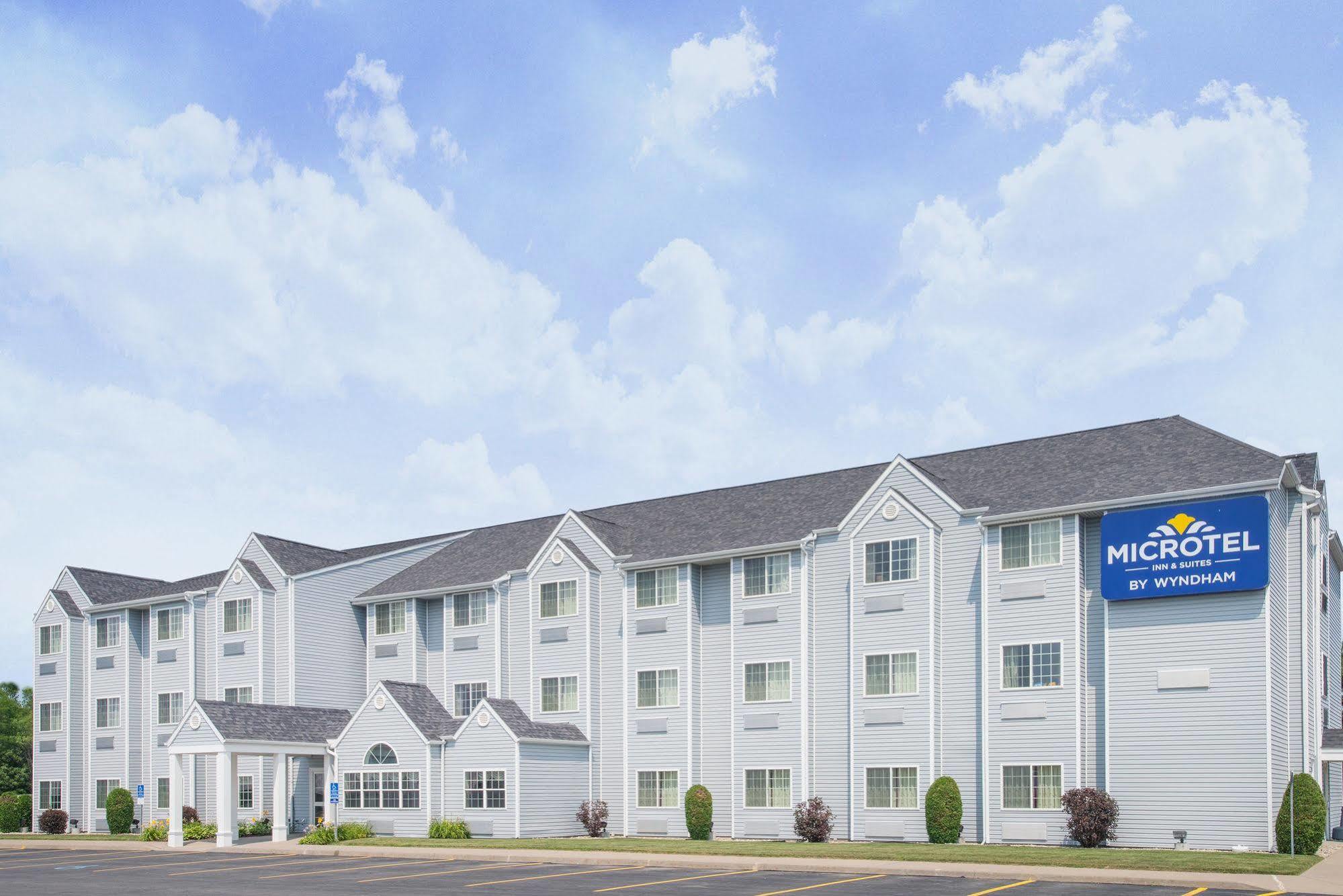 Microtel Inn&Suites by Wyndham Plattsburgh Exterior foto